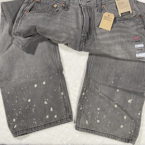 Levi's Jeans Women's Sz 30 Low Pro Gray Paint Splatter Mid Rise Straight Leg NWT - Picture 7 of 8